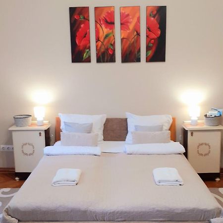 Appartamento Ékszerdoboz Apartman Eger Esterno foto