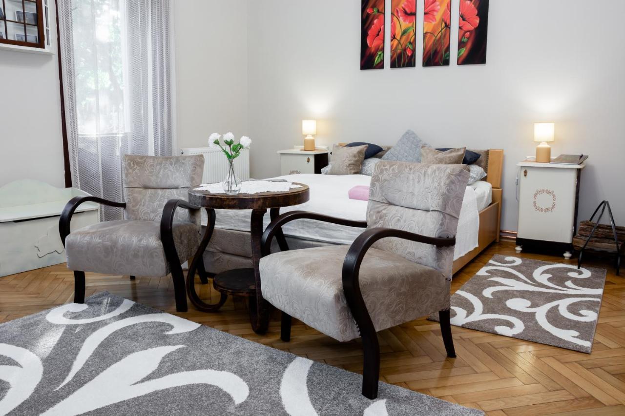Appartamento Ékszerdoboz Apartman Eger Esterno foto