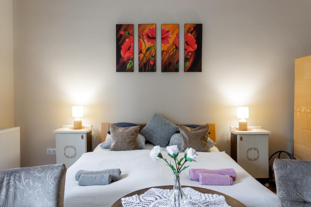 Appartamento Ékszerdoboz Apartman Eger Esterno foto