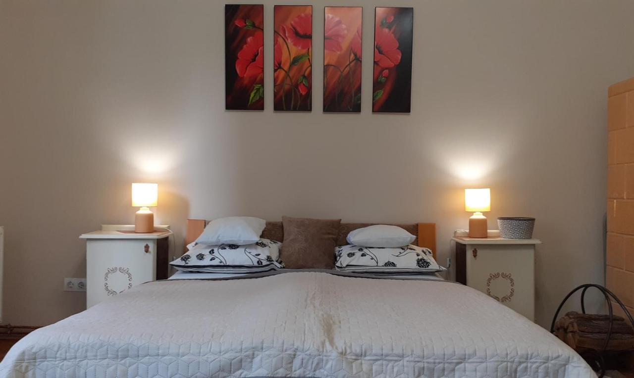 Appartamento Ékszerdoboz Apartman Eger Esterno foto