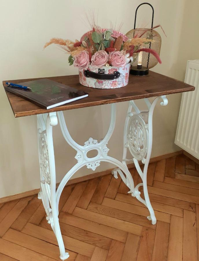 Appartamento Ékszerdoboz Apartman Eger Esterno foto